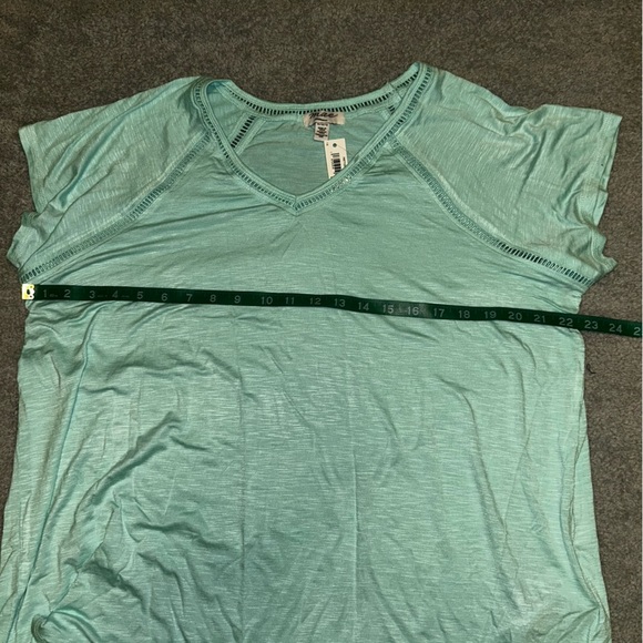 Green Sleeveless Pajama shorts set - Picture 4 of 8